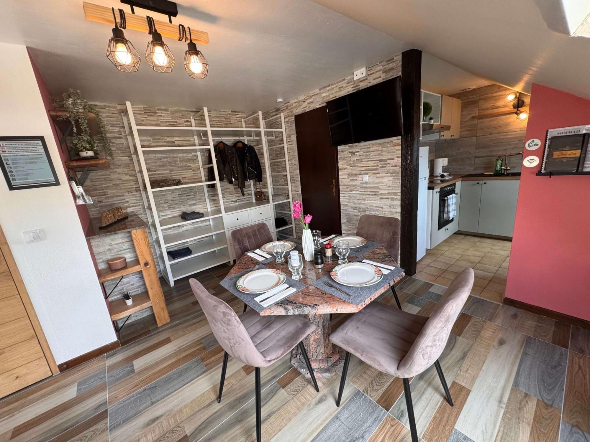 Private & Comfortable Apartments Puttelange-aux-Lacs 外观 照片